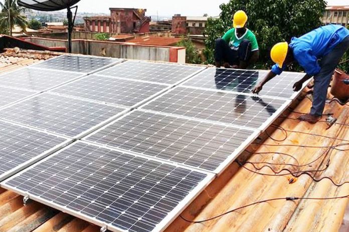 Technicians-installing-sola